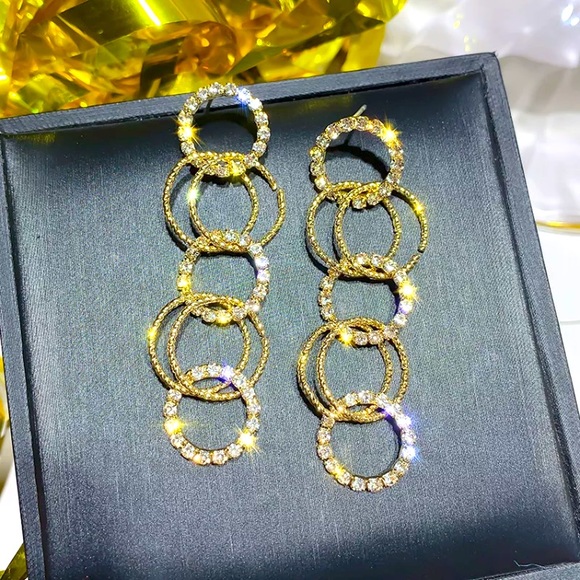 Jewelry - Gold Circle Long Earrings